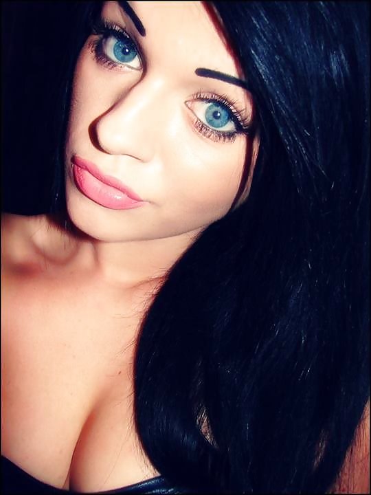 Make-up Make-up # 4 #22432511