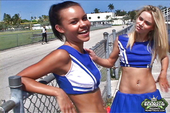 SEXY HOT  CHEERLEADERS MILF LIFT THE PLAYERS FUCKING #22264175