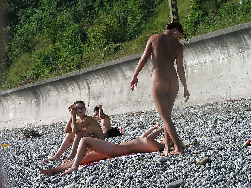 Sono un nudista da spiaggia
 #3198311