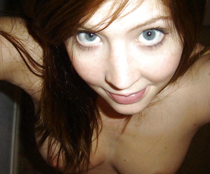 Amateur Redhead Kate Likes Take Sexy Nudes #3062108