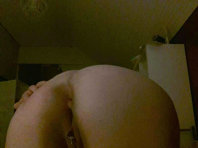 Chica gordita que conocí en línea..
 #20814679