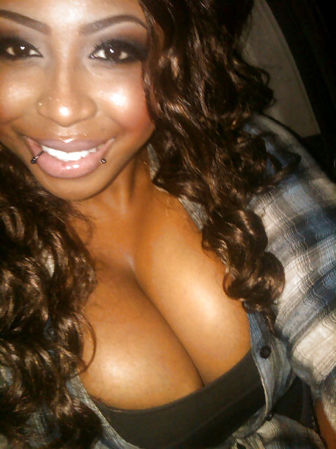 Jalissa from smutdates.com
 #6692007