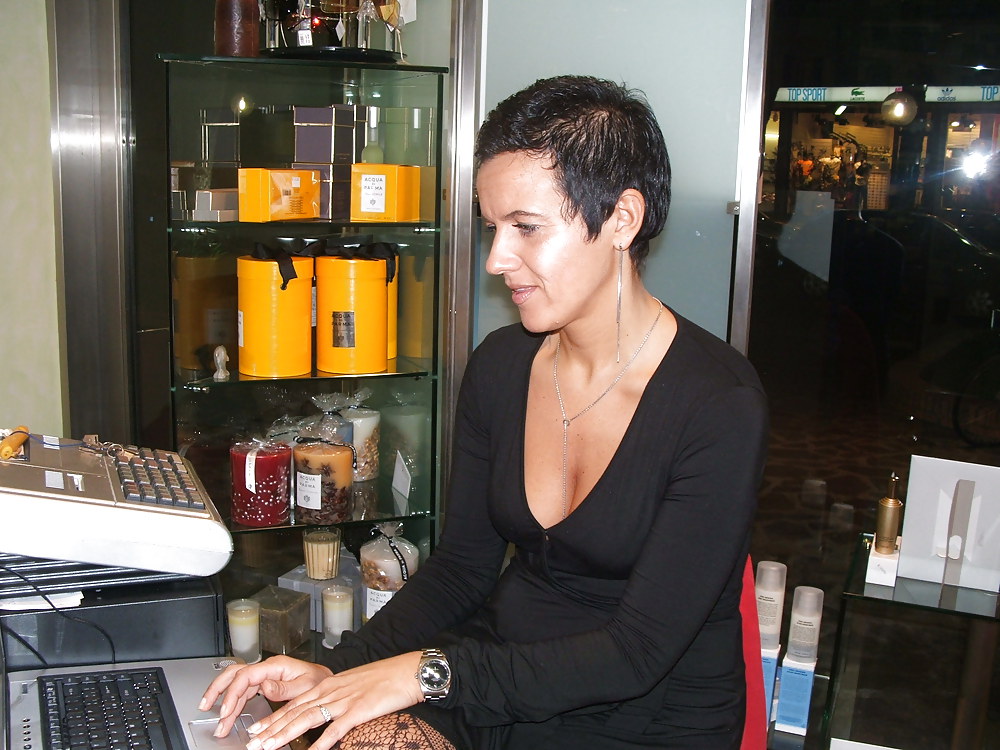 ANCORA MOGLI TROIE ITALIANE!!! #9301623