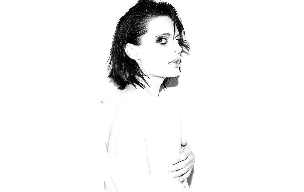 Stana katic
 #15350065