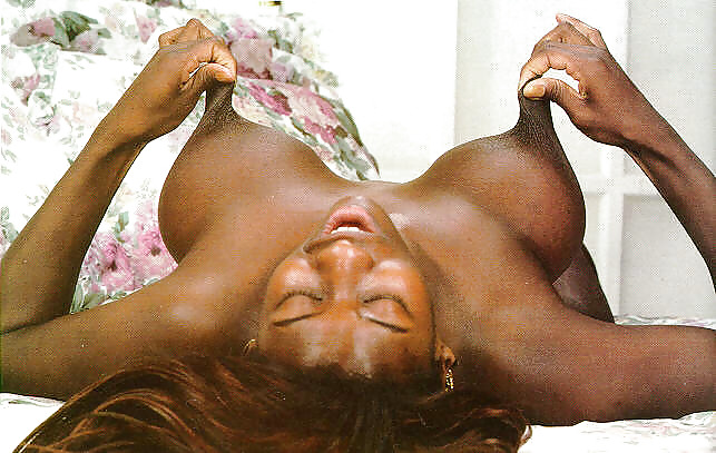 はい、巨大な巨大な t i t s 
 #2461346