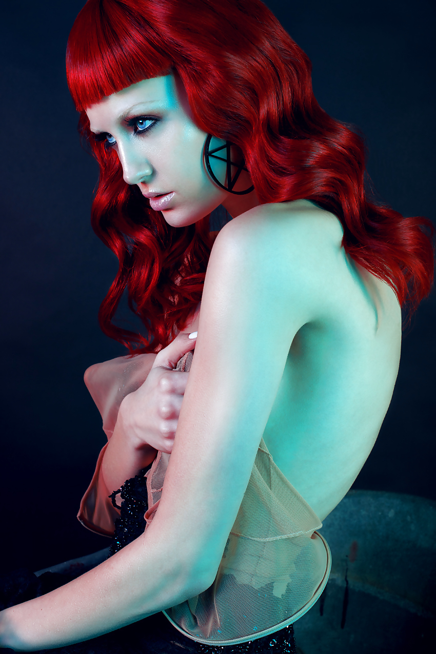 Fetiche rojo...
 #18853577