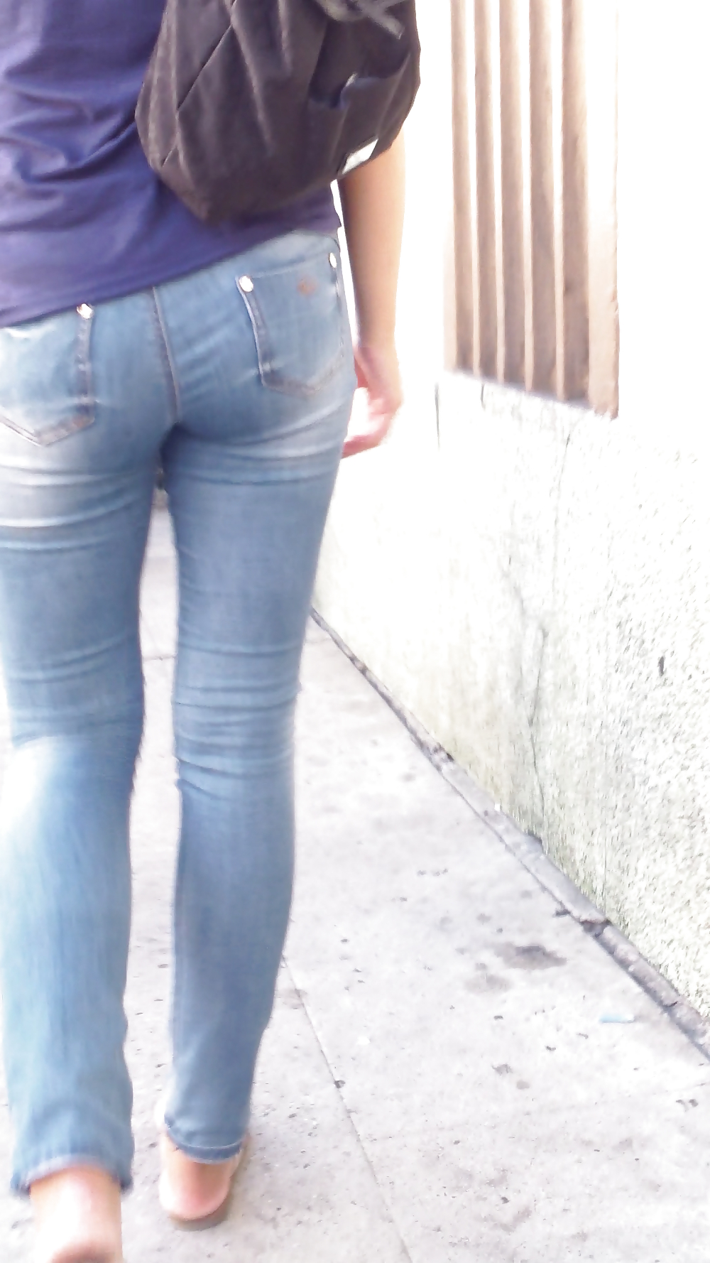 Lungo alto teenager sexy culo & culo in jeans
 #21780841