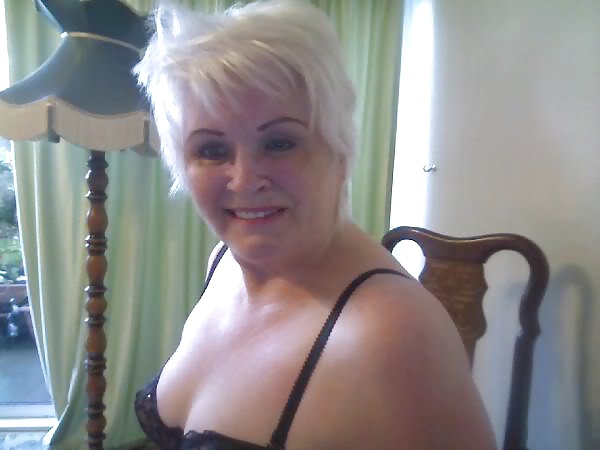 ベンズガール
 #19316624