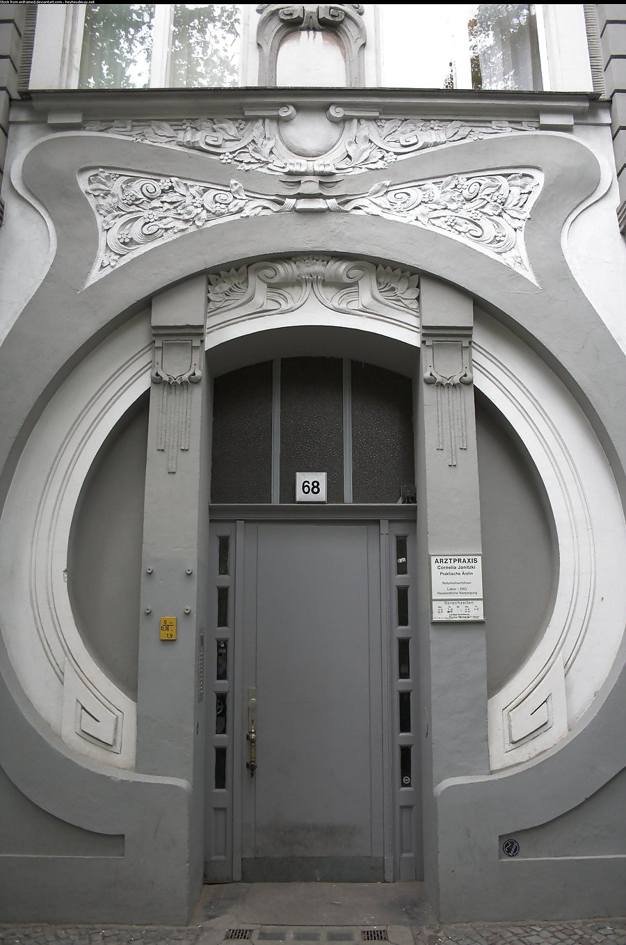 ¡Puertas sexys!
 #13513882