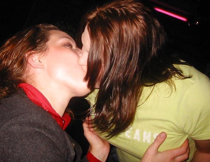 Babes Making Out With Babes #9139530