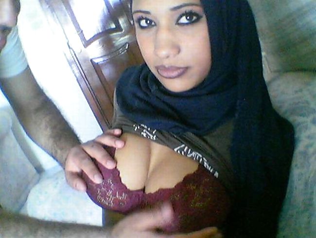 Sexy hijab #22806227