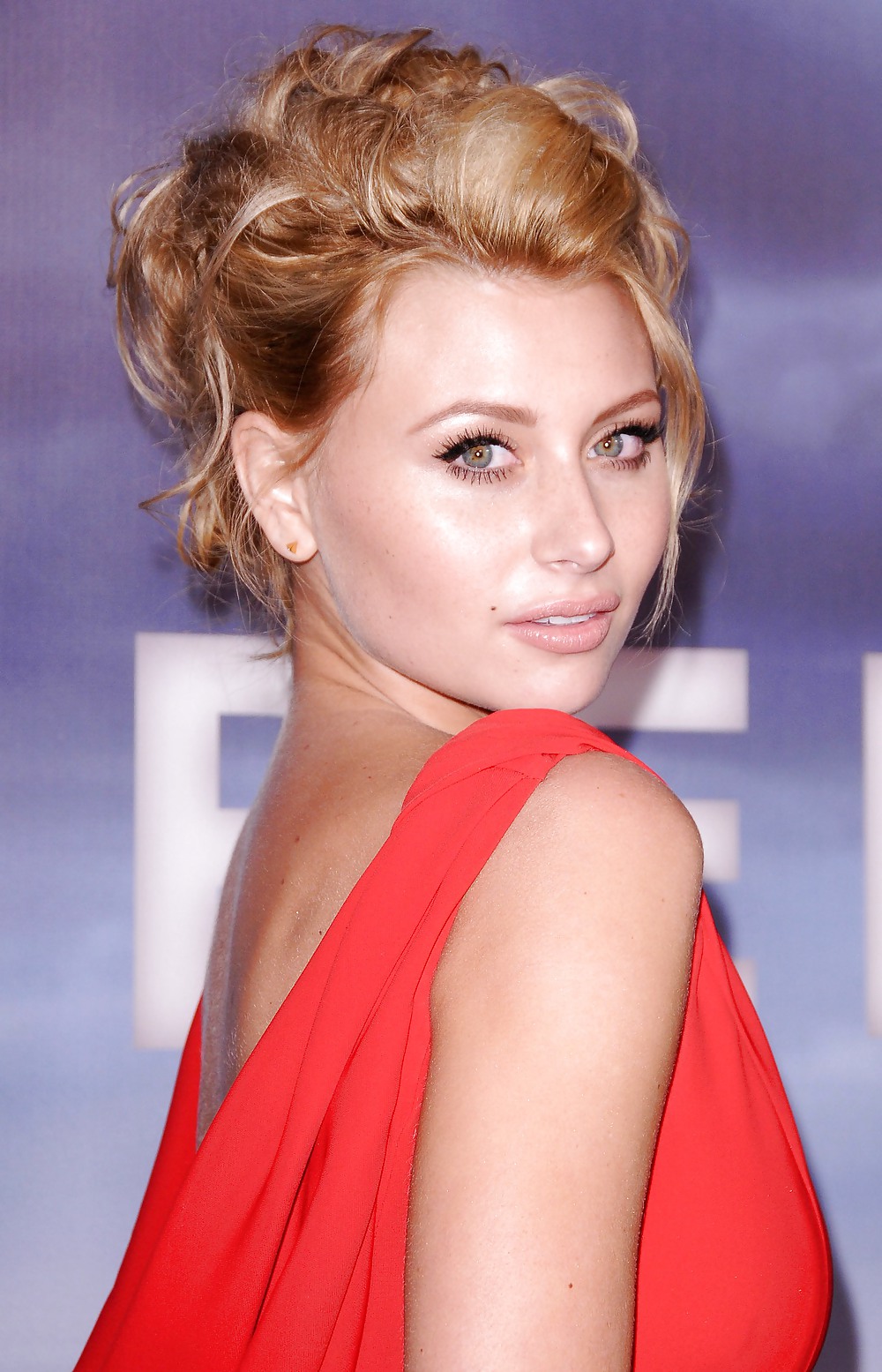 アリソン・ミハルカ（Alyson Michalka
 #18703903