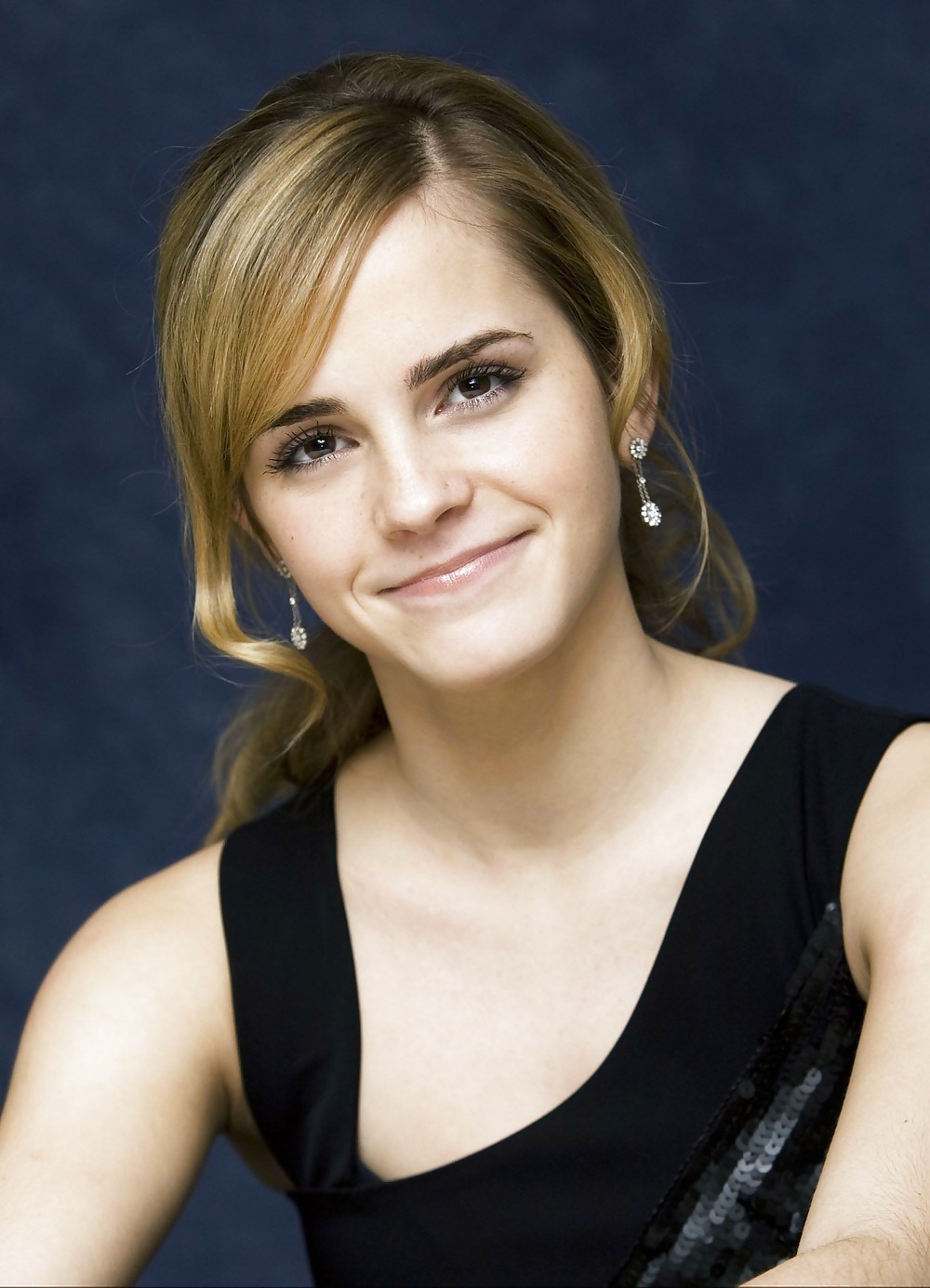 Emma watson
 #8279380