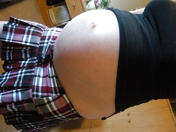 Another awesome PREGNANT teen selfshot #2239175