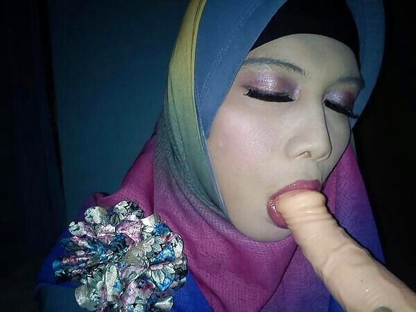 NEW Hijab Blowjob, cheating Wifes (never seen) #22668072