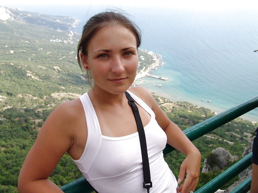 Braless 76.
 #4896526