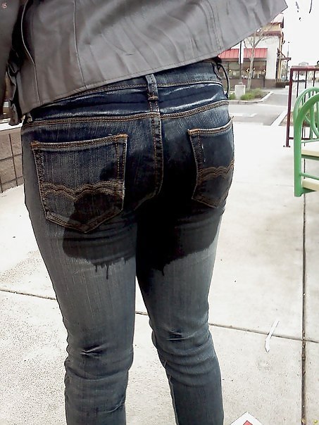 Some babes just like to be wet #18934722