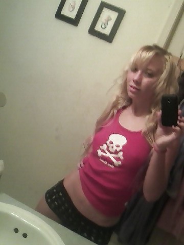 JAMIE - MY PINK TOP WITH SKULL and CROSSBONES #13889692