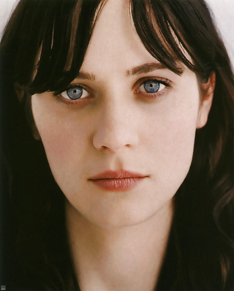 Zoey deschanel
 #9301390