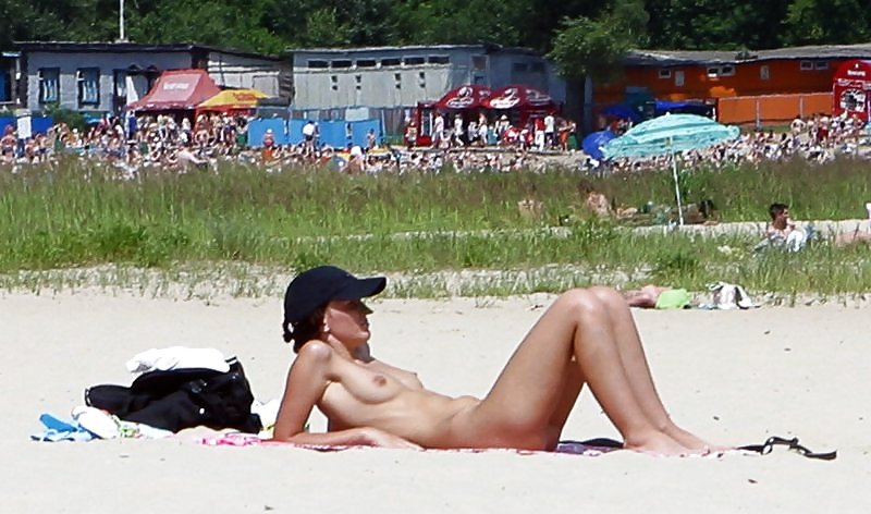 More Teen Nudists - I love the nude beach! #238717