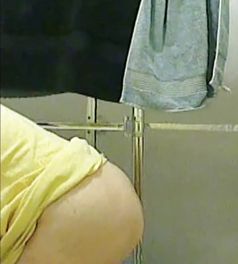 Schwiegermutter Ihr Eigenes Höschen Riechend #18364368