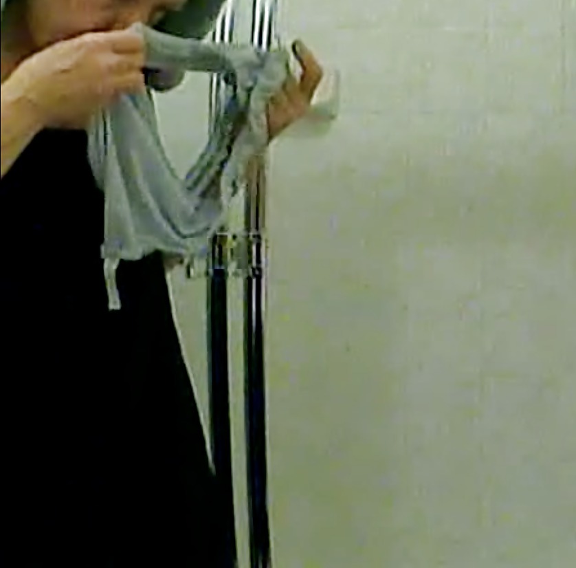 Schwiegermutter Ihr Eigenes Höschen Riechend #18364429