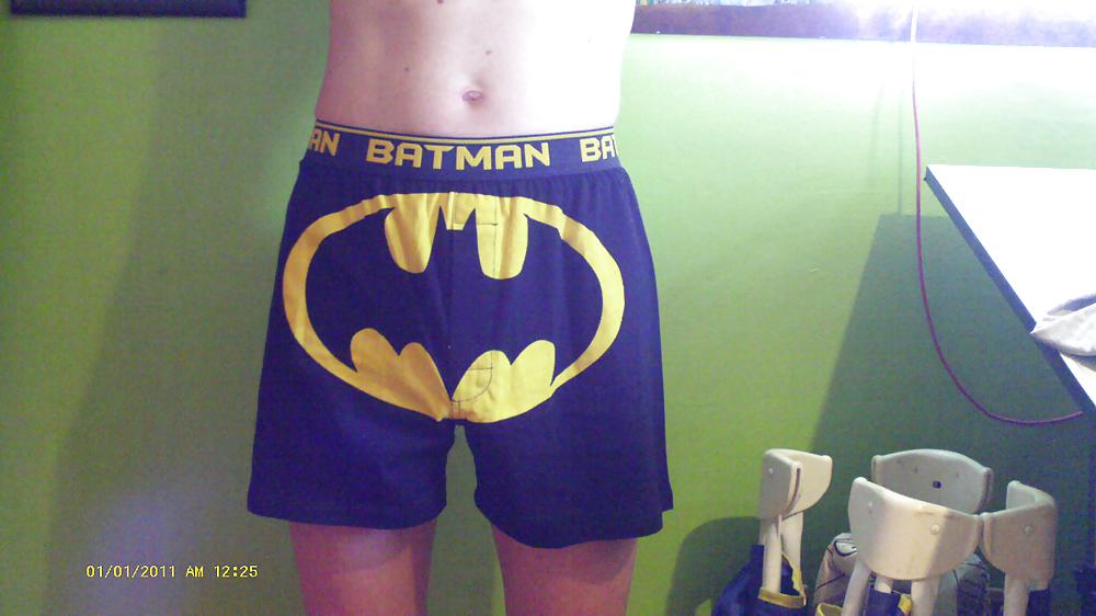 Batman below place on #9468271