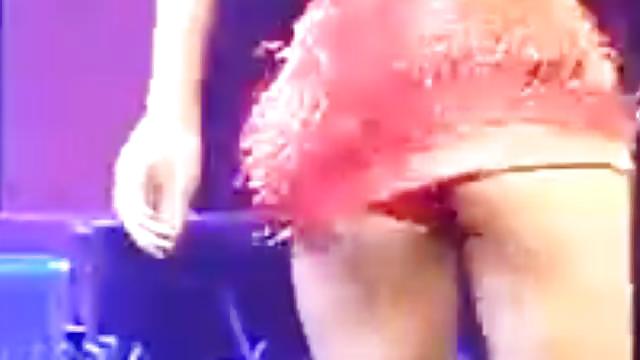 Rihanna's Pussy Concerts Pics #4212777