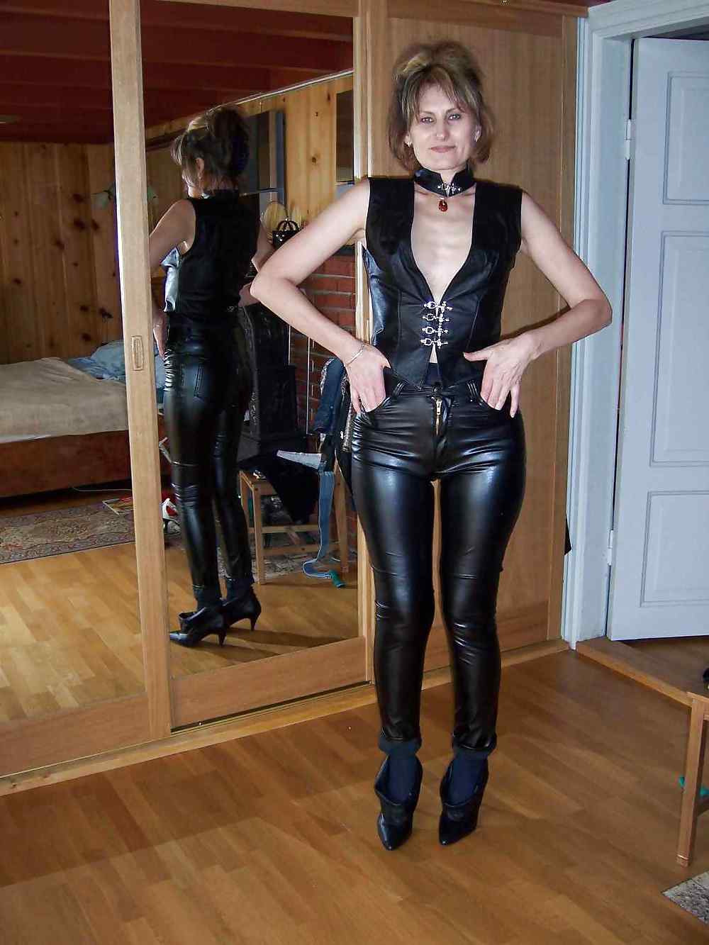 Amateur LaTeX And LeaTheR by DarKKo #17187459