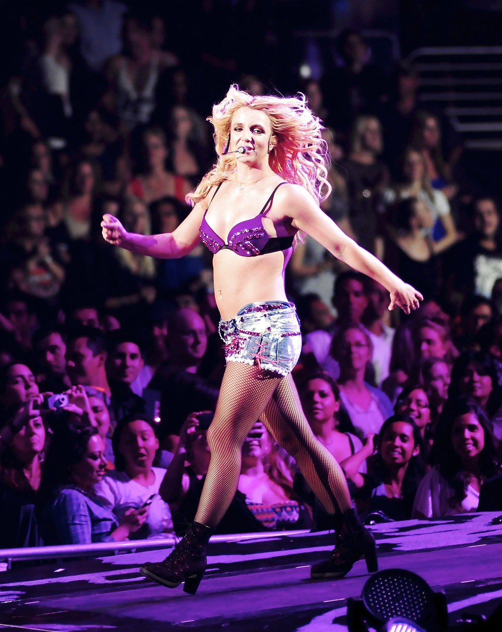Britney Spears Concert Pics #4354439