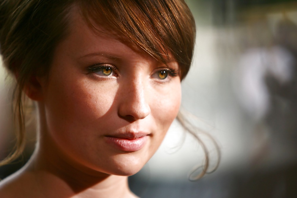 Emily Browning #18151549