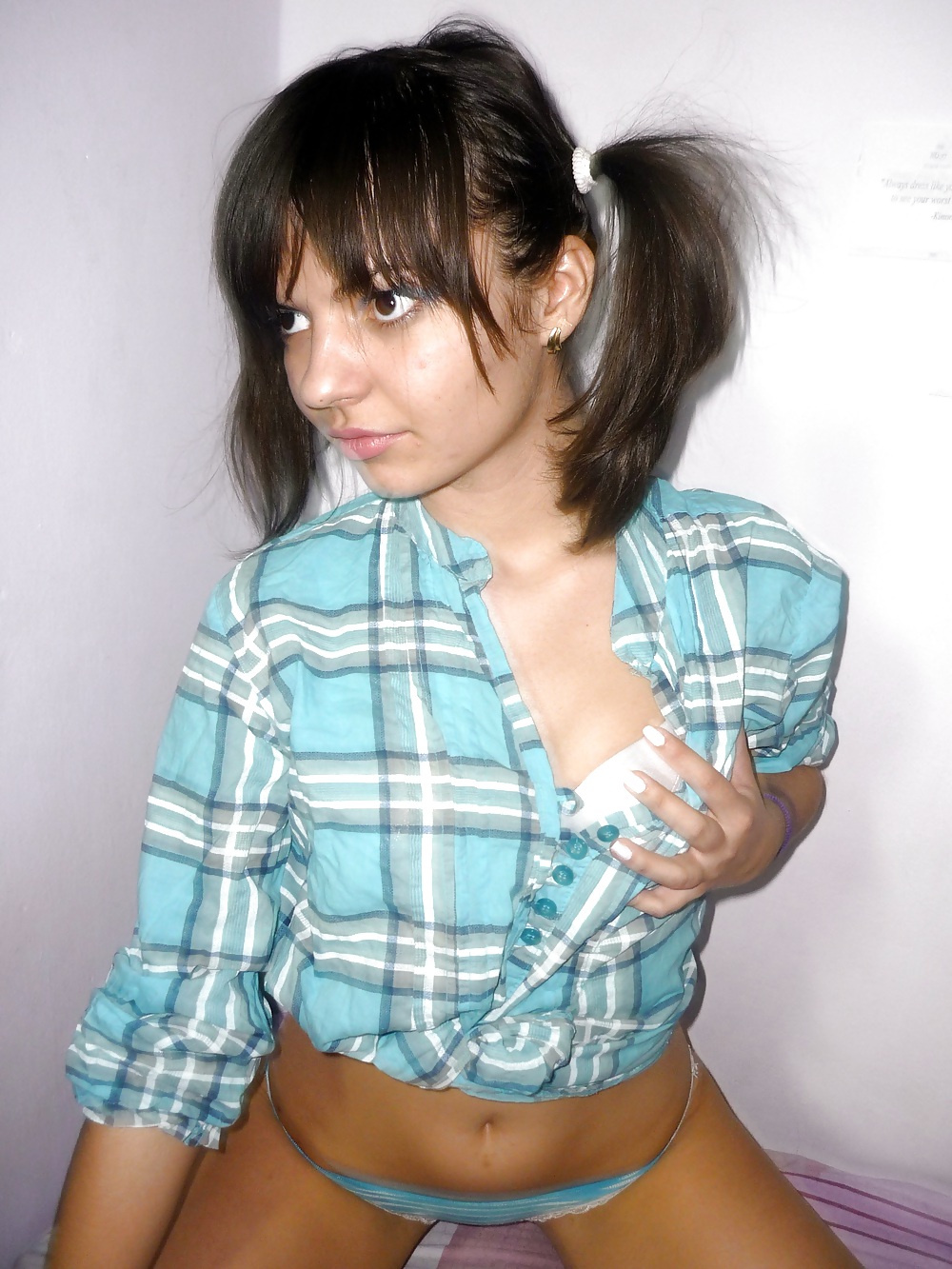 Michelle 
 #16135807