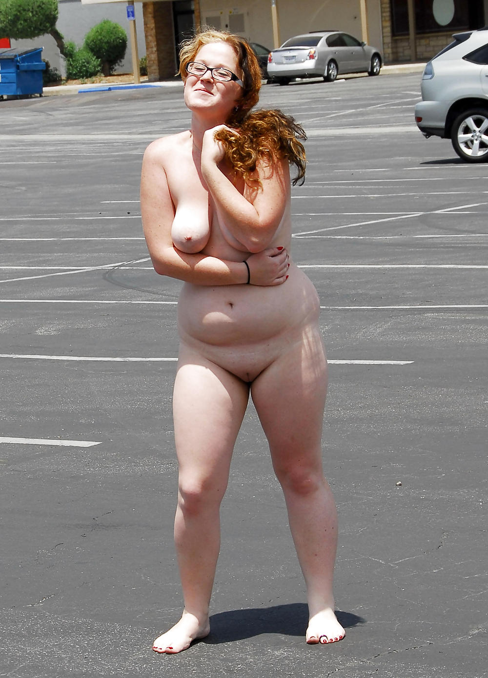 Desnudo en público - millie allen lavaughn
 #4737923