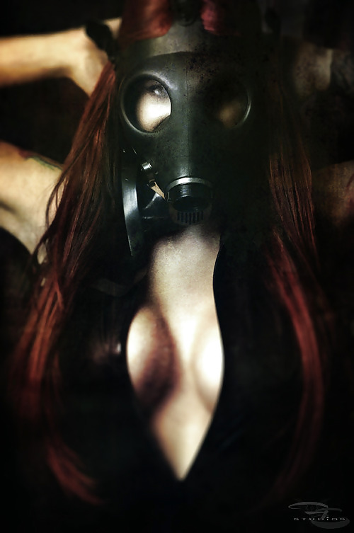 Gas-Mask 3! #10694665