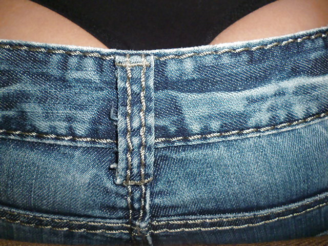 Más tangas y jeans
 #22623287