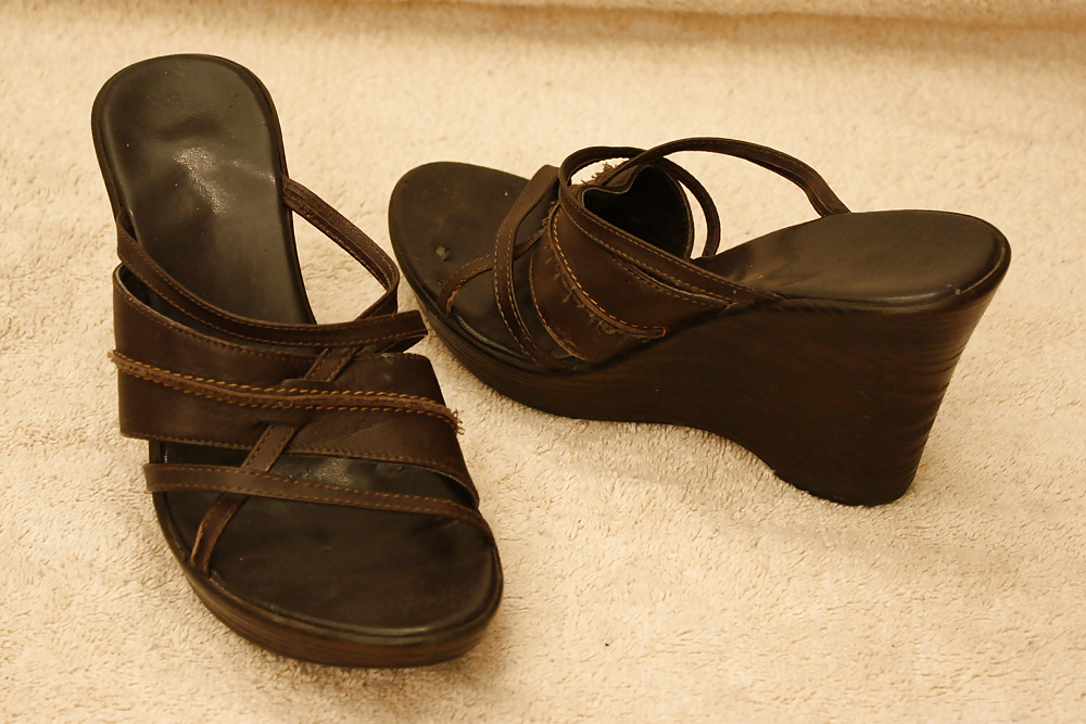 Sperm on Girlfriend Brown Sandals #1712891