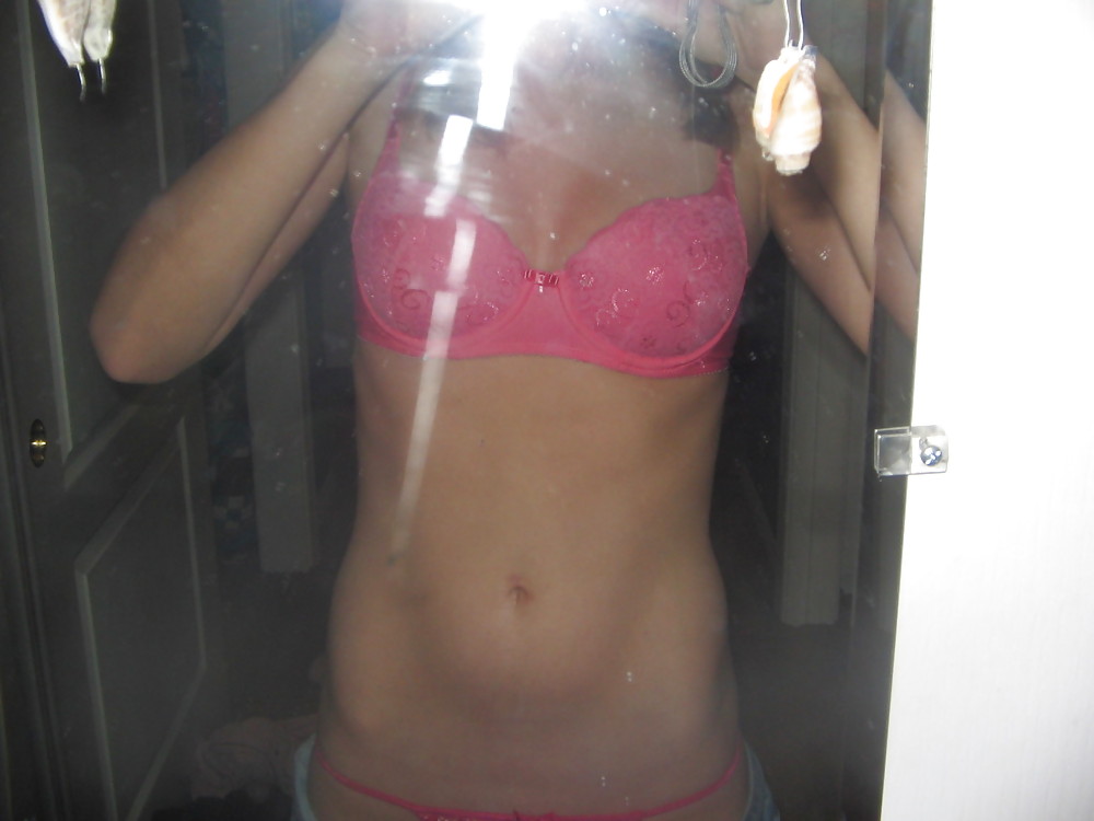 Selfshot hottie #2277327