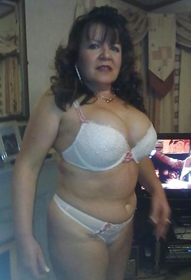 UK Amateur  Busty Slut Milf  #7006259