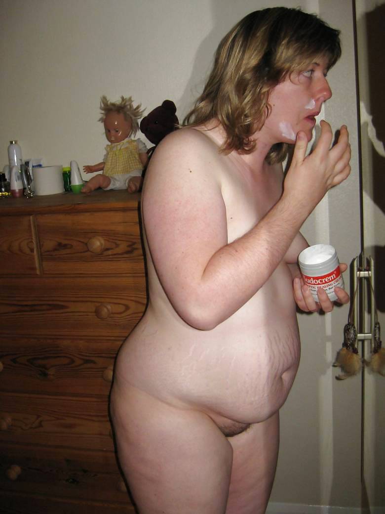 Thickwithsmalltits y una chica con líneas.
 #16748699