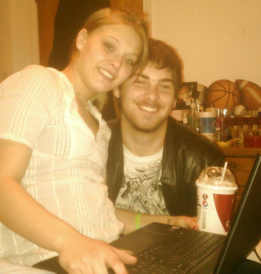 Wes y kayla
 #15322436