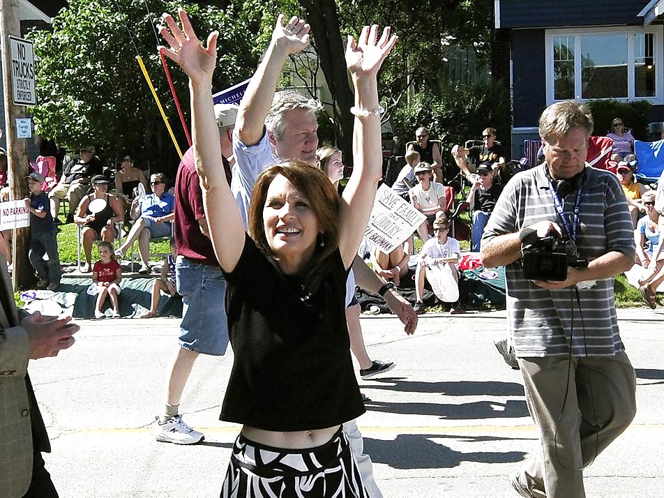 Michele Bachmann shows her belly  #21586750