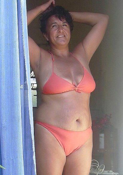 Swimsuits bikinis bras bbw mature dressed teen big huge - 48 #14782194