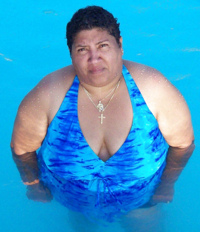 Swimsuits bikinis bras bbw mature dressed teen big huge - 48 #14782247
