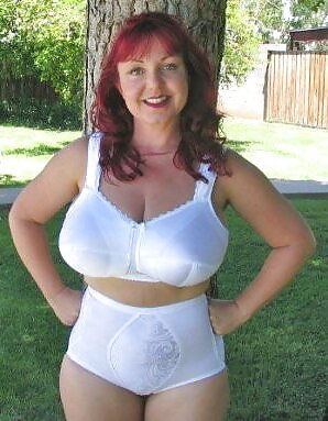 Swimsuit bikini bra bbw mature dressed teen big tits - 72 #13183037
