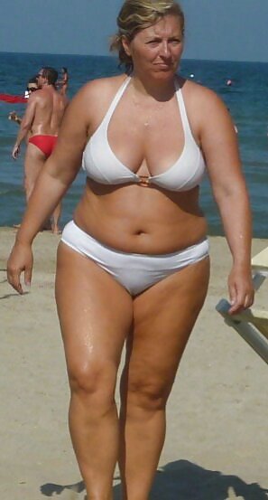 Swimsuit bikini bra bbw mature dressed teen big tits - 72 #13183154