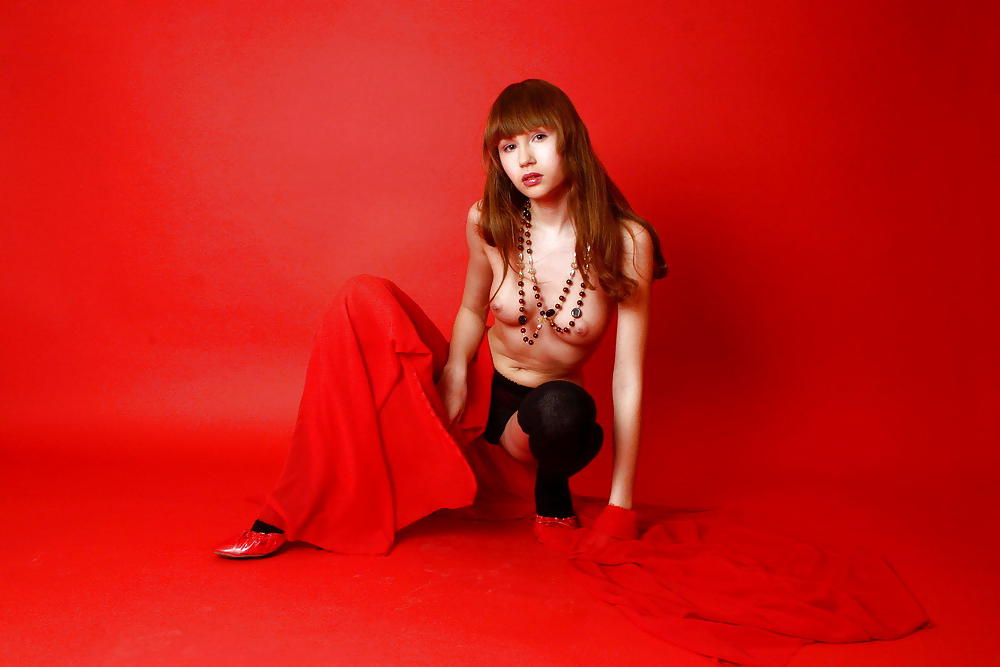 Hotlegs-red room #4317585