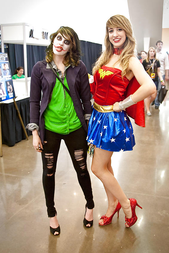 Ragazze di comic con
 #4814495