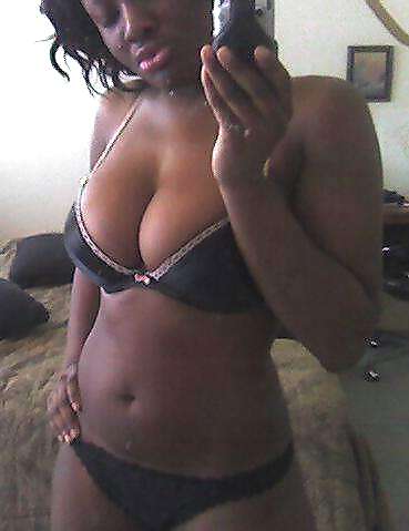 Chica nigeriana caliente
 #10345413