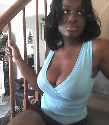 Chica nigeriana caliente
 #10345421