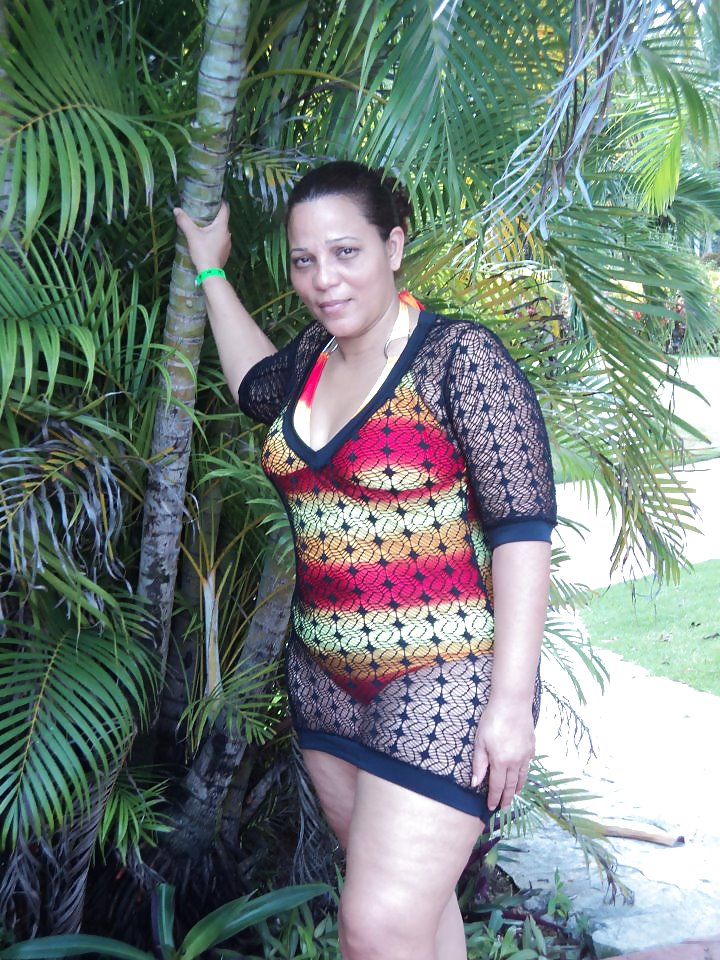 Dominican women: mariso #13683493